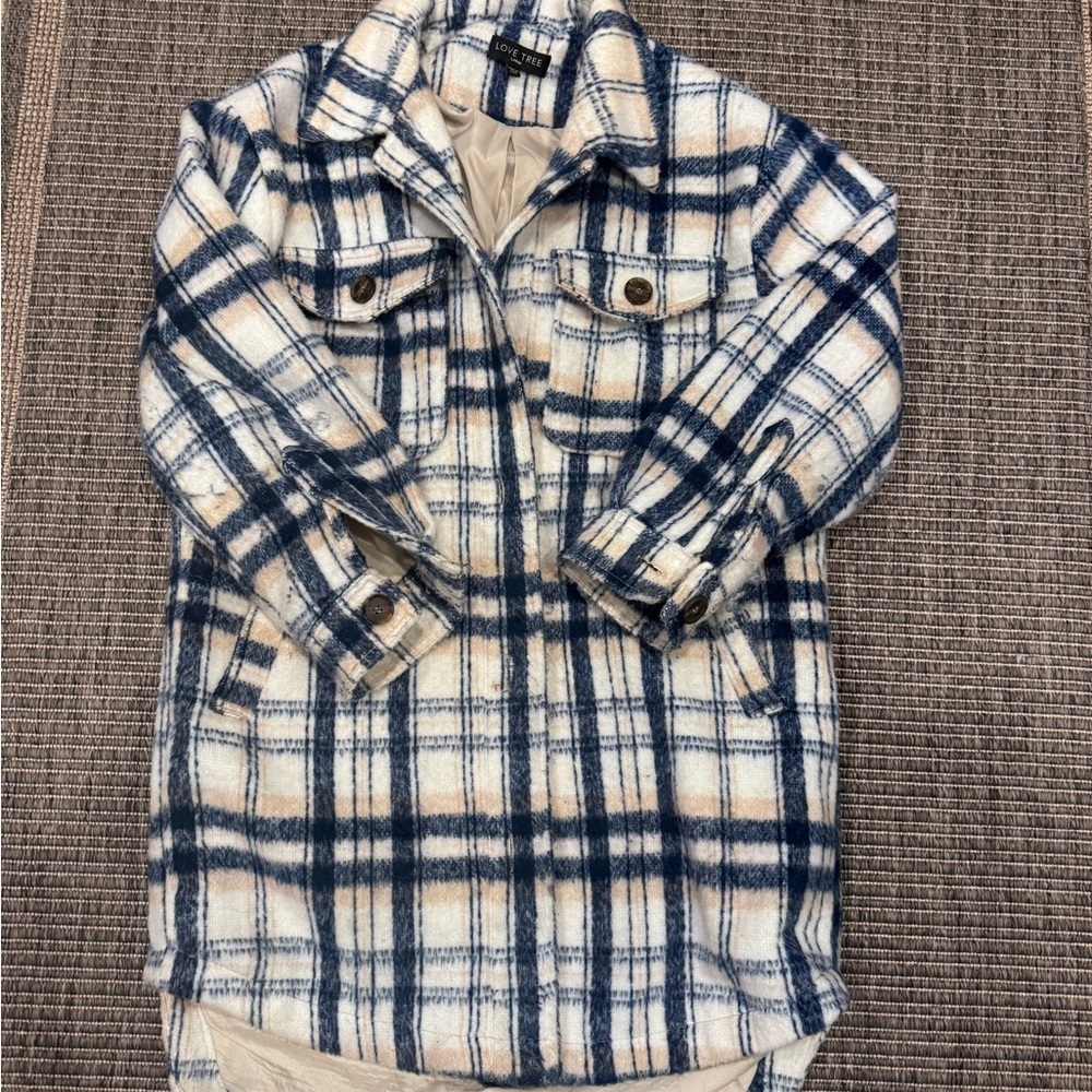 Love Tree Blue and Cream Plaid Lined Shirt Jacket